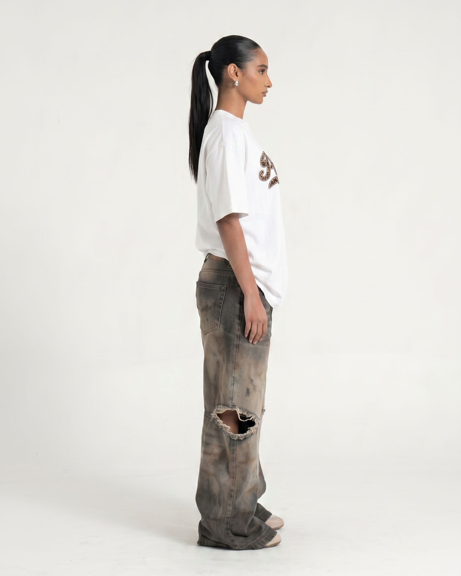 LEOPARD SCRIPT T-SHIRT - WHITE